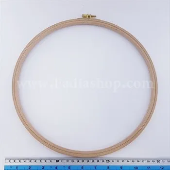 کارگاه گلدوزی لاکی